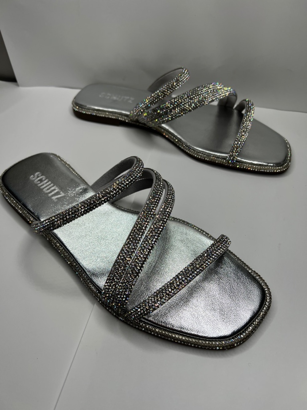 Schutz Giulia Sz 8 Silver Rhinestone Embellished Flat Sandals - New